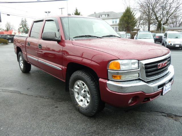 GMC Sierra 2005 photo 4