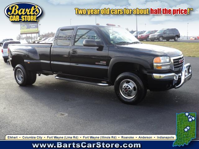 GMC Sierra 2005 photo 2