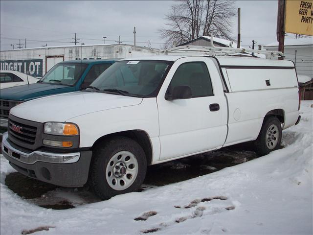 GMC Sierra 2005 photo 3