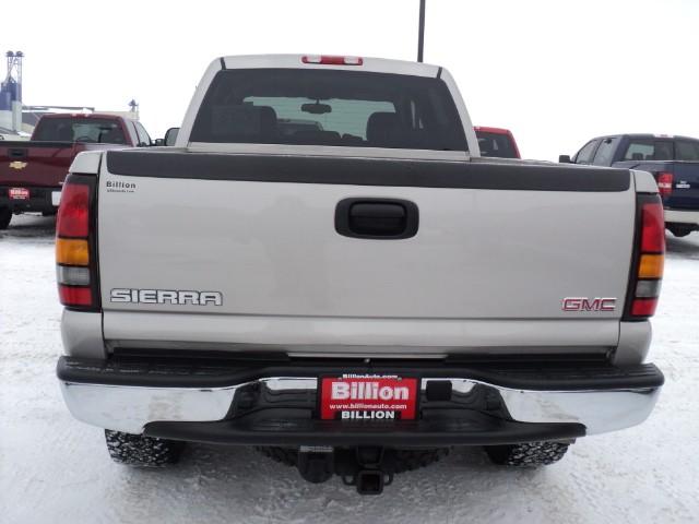 GMC Sierra 2005 photo 4