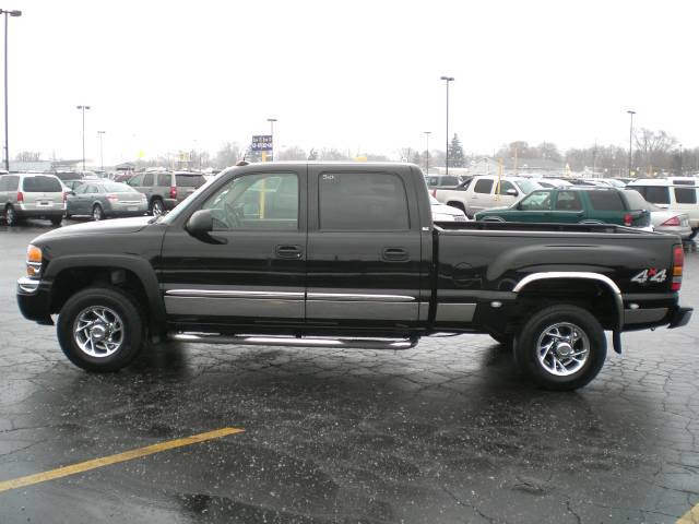 GMC Sierra SLT Pickup