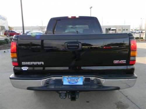 GMC Sierra 2005 photo 3
