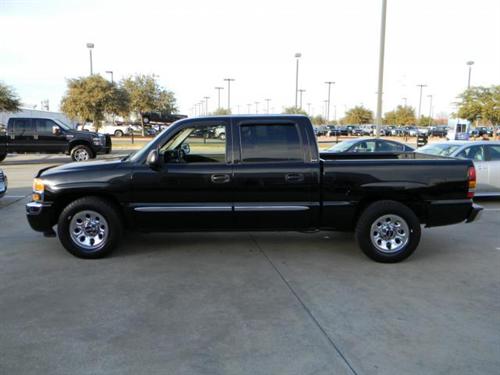 GMC Sierra 2005 photo 2