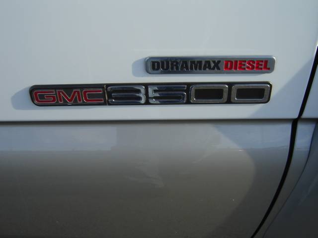 GMC Sierra 2005 photo 3