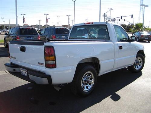 GMC Sierra 2005 photo 3