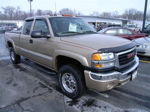 GMC Sierra 2005 photo 2