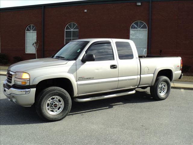 GMC Sierra 2005 photo 3