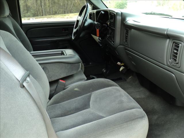 GMC Sierra 2005 photo 1