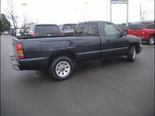 GMC Sierra 2005 photo 1