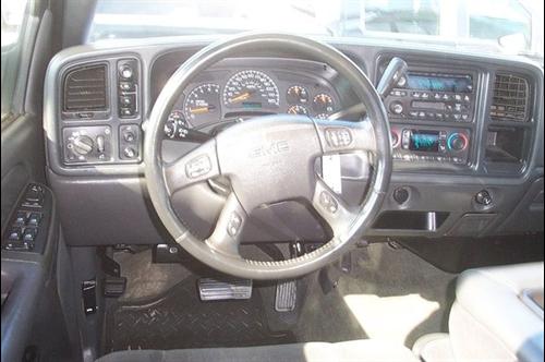 GMC Sierra 2005 photo 1