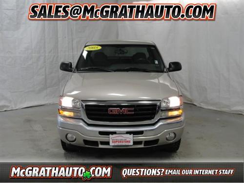 GMC Sierra 2005 photo 2