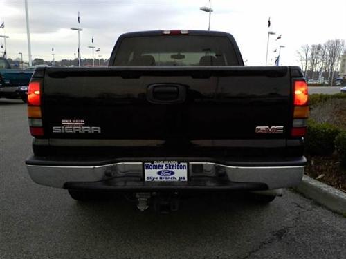GMC Sierra 2005 photo 3