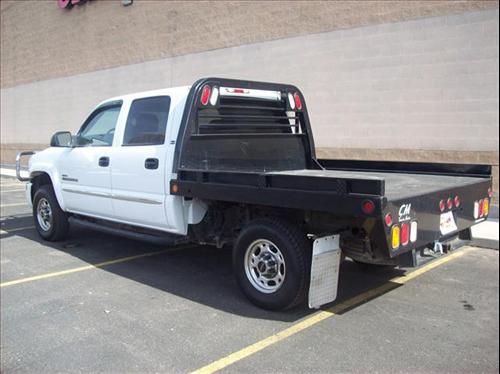 GMC Sierra 2005 photo 2