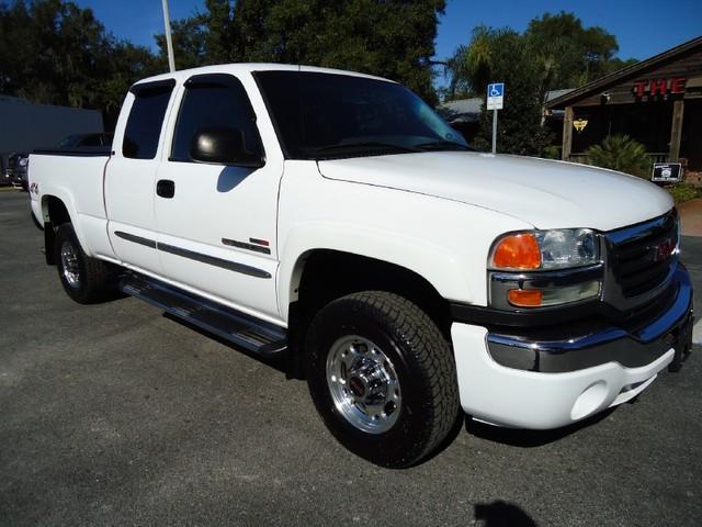 GMC Sierra 2005 photo 3