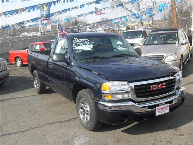 GMC Sierra 2005 photo 3