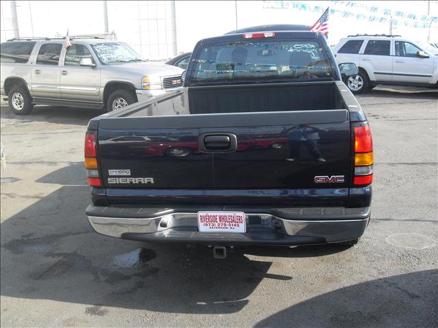 GMC Sierra 2005 photo 4