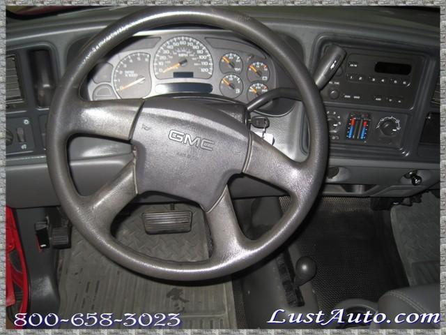 GMC Sierra 2005 photo 3