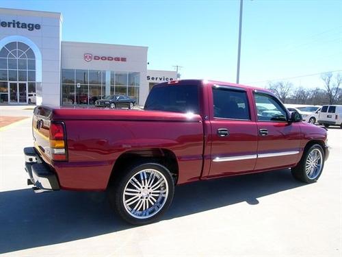 GMC Sierra 2005 photo 1