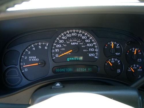 GMC Sierra 2005 photo 2