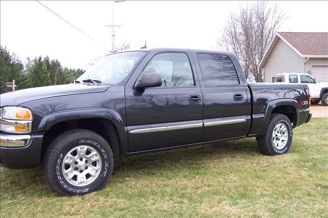GMC Sierra SLT Crew Cab Pickup