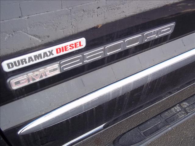 GMC Sierra 2005 photo 1