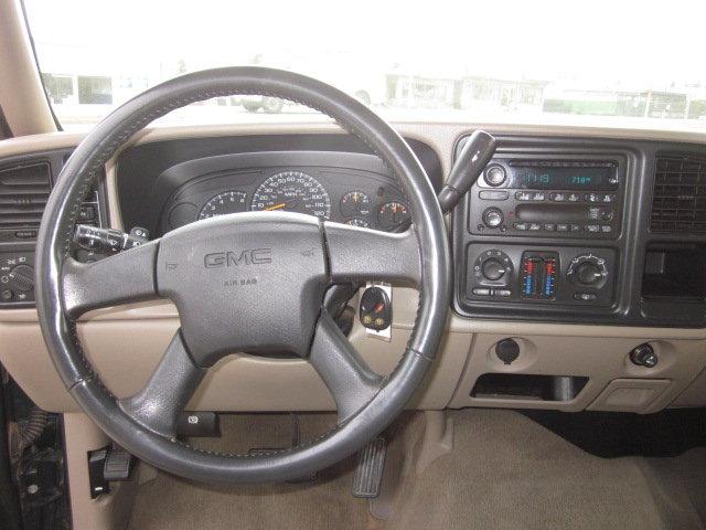 GMC Sierra 2005 photo 1