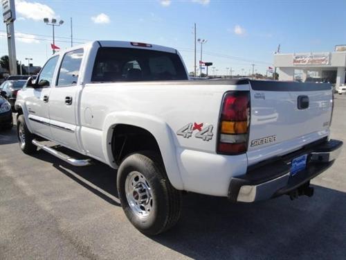 GMC Sierra 2005 photo 4