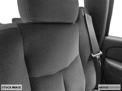 GMC Sierra 2005 photo 2