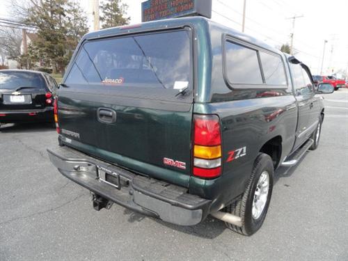 GMC Sierra 2005 photo 1