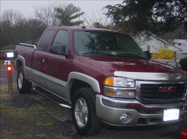 GMC Sierra 2005 photo 1