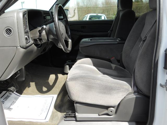 GMC Sierra 2005 photo 1