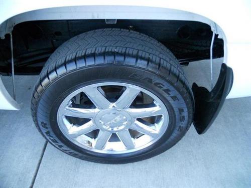 GMC Sierra 2005 photo 2