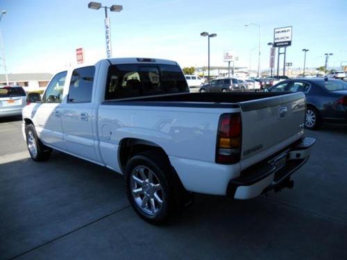GMC Sierra 2005 photo 1