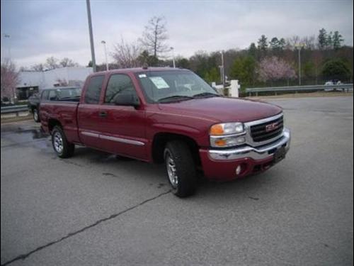 GMC Sierra 2005 photo 1