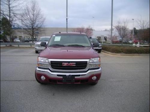 GMC Sierra 2005 photo 2