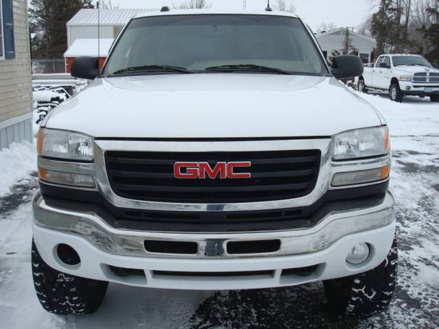 GMC Sierra 2005 photo 4