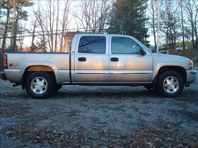 GMC Sierra SLT Pickup