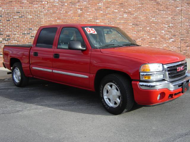 GMC Sierra 2005 photo 4