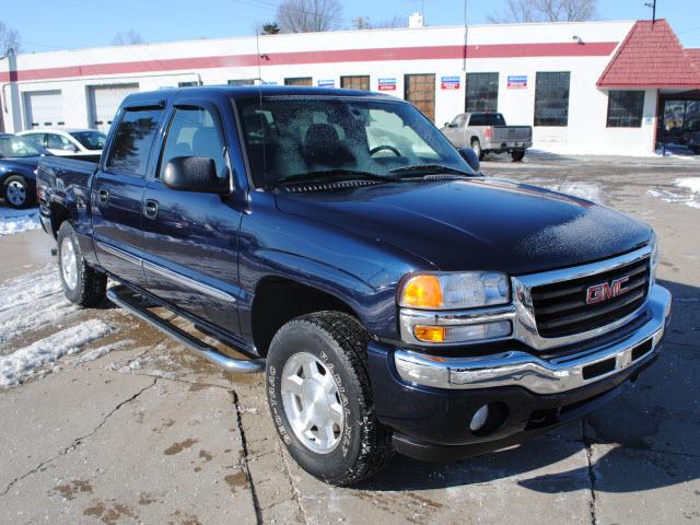 GMC Sierra 2005 photo 3