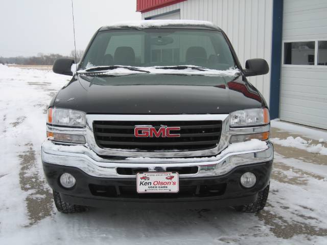 GMC Sierra 2005 photo 1
