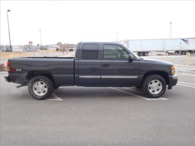 GMC Sierra 2005 photo 3