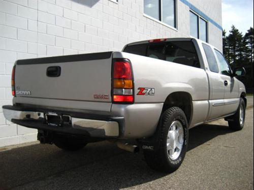 GMC Sierra 2005 photo 3