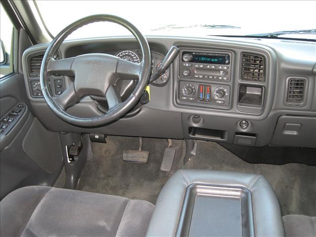GMC Sierra 2005 photo 3
