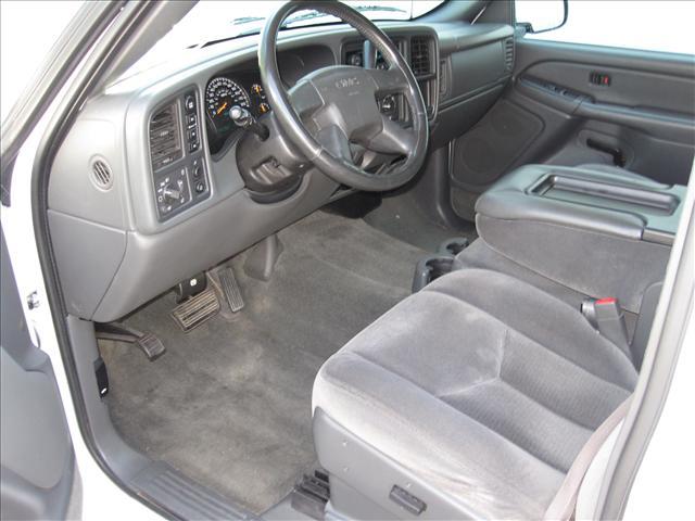 GMC Sierra 2005 photo 4