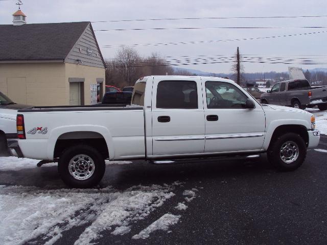 GMC Sierra 2005 photo 4