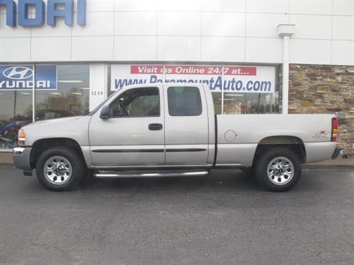 GMC Sierra 2005 photo 1