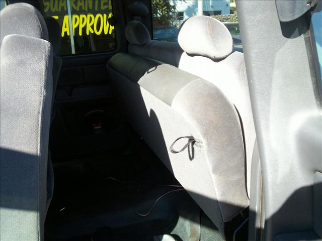 GMC Sierra 2005 photo 3