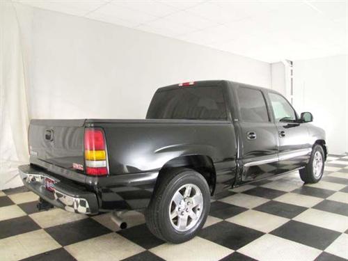 GMC Sierra 2005 photo 1