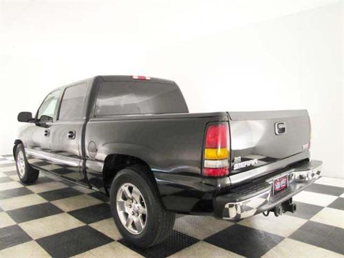 GMC Sierra 2005 photo 3