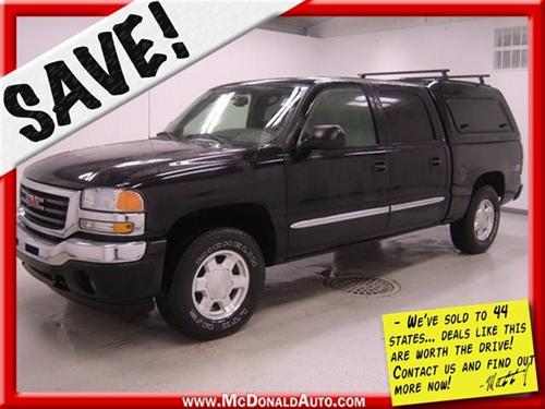 GMC Sierra 2005 photo 1